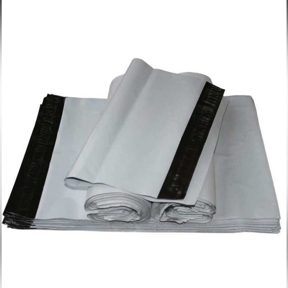 15ct 14x19 WHITE POLY MAILERS